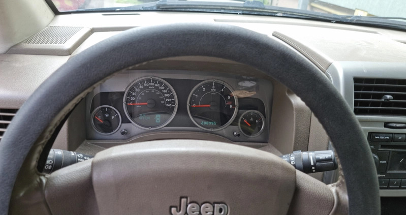 Jeep Compass cena 16000 przebieg: 288995, rok produkcji 2007 z Łochów małe 16